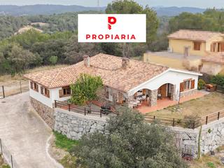 Chalet à Sant Muç. Preciosa casa con terreno y loft