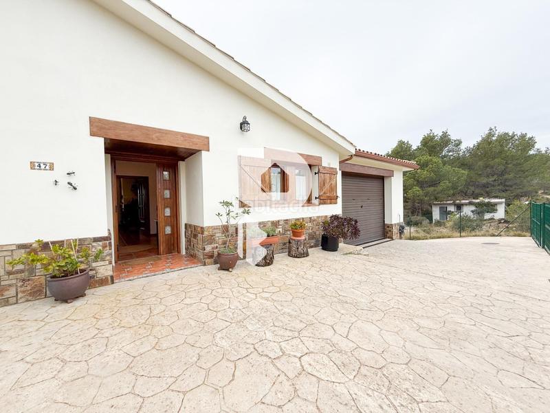 Foto f0996e2c-235d-4f31-b934-28c2184de072. Chalet with parking in Sant Muç Rubí