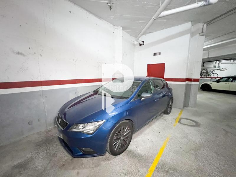 Foto 52b4b76b-69ae-46d2-81a6-a4ad3169ea86. Piso  en el centro con parking en Cervelló