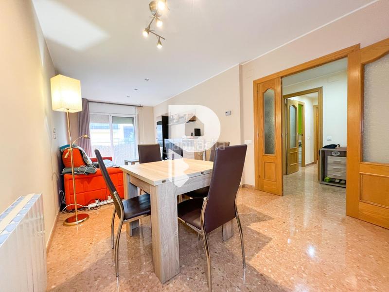 Foto b3c29dfc-dccd-4622-874e-4591c3433ece. Piso  en el centro con parking en Cervelló