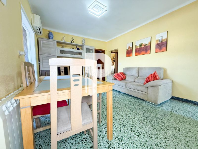 Foto 0da8c4da-d2d8-4daa-a4a4-723218125a1f. Casa amb calefacció aparcament piscina a Sant Vicenç dels Horts