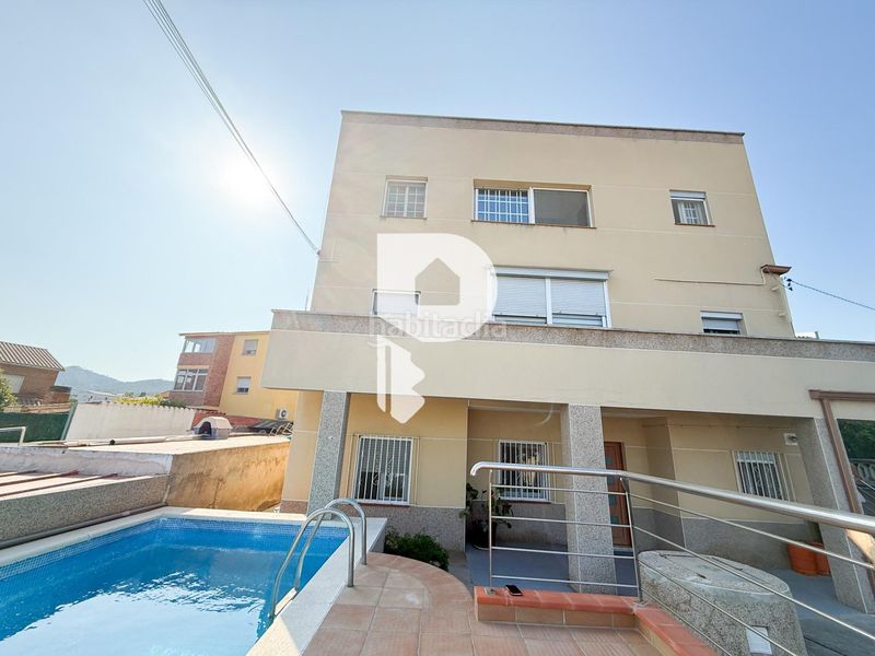Foto 46ea7b17-59de-406a-9cdf-99e06d8a9d68. Casa amb calefacció aparcament piscina a Sant Vicenç dels Horts