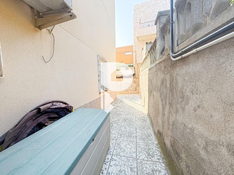 Foto 4aa5e396-4477-4861-afc8-6f7d944044be. Casa amb calefacció aparcament piscina a Sant Vicenç dels Horts