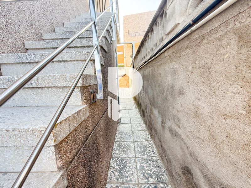 Foto dd8c3415-c986-44b0-b09b-56fafb733f26. Casa amb calefacció aparcament piscina a Sant Vicenç dels Horts