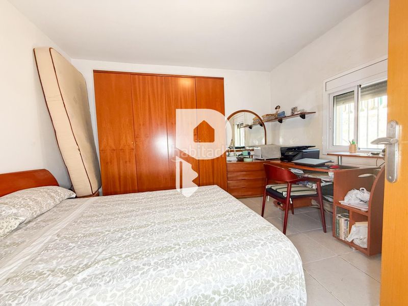 Foto ff472273-4ccf-4a52-be85-d9f2a5f2e2b1. Casa amb calefacció aparcament piscina a Sant Vicenç dels Horts