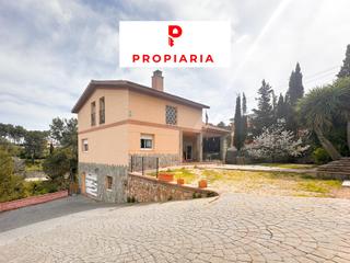 Maison à Vallirana. Gran casa a cuatro vientos con terreno