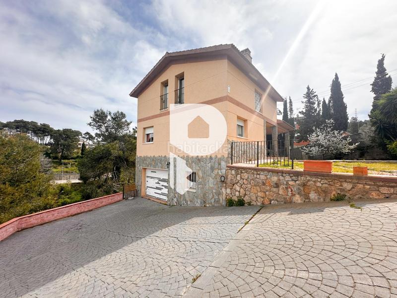 Foto aacefdea-4a5d-421c-b4d1-bd6df49dbc64. Maison avec chauffage parking dans Vallirana