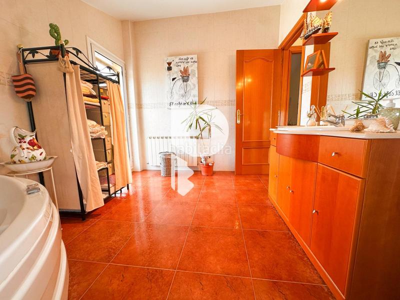 Foto ddff1978-3425-4c34-b1f4-c6e3f661c07f. Maison avec chauffage parking dans Vallirana