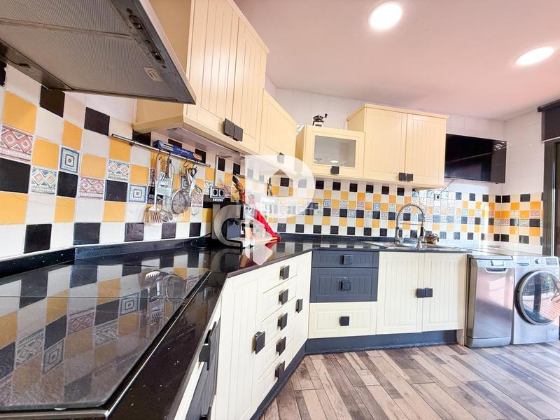 Foto 2190a95a-7bd6-47a6-a5ed-467c4360b59b. Chalet avec chauffage parking piscine dans Cervelló