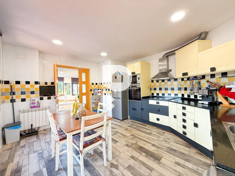 Foto 413cabf2-4b12-4ca5-b961-e76296c3aaca. Chalet avec chauffage parking piscine dans Cervelló