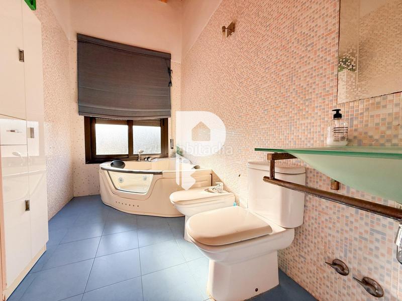 Foto 6fdab34c-54d8-44ec-bed3-e77a3f96f64a. Chalet avec chauffage parking piscine dans Cervelló