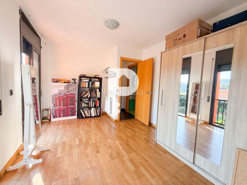 Foto 93765cd1-9c9b-4f27-9f03-ac6a8d3d1e45. Chalet avec chauffage parking piscine dans Cervelló