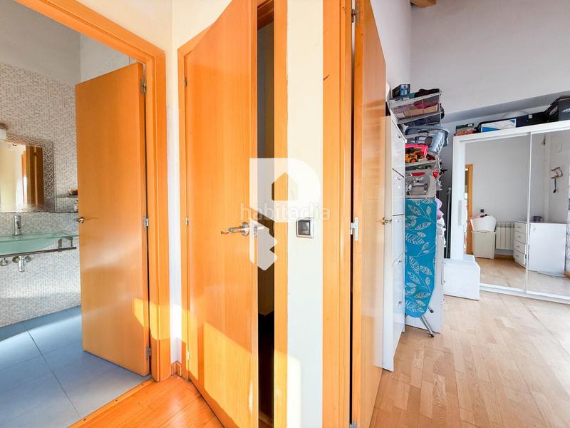 Foto adb8bc94-f2e0-4362-9943-c485d6b6d7a1. Chalet avec chauffage parking piscine dans Cervelló