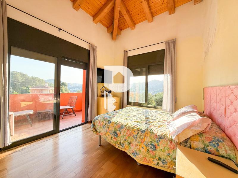 Foto b78cc8ed-4f35-4f46-b342-2cae8722c82e. Chalet avec chauffage parking piscine dans Cervelló