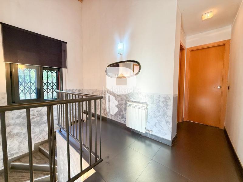 Foto bb952413-b93c-40aa-af00-975ca737f8cc. Chalet avec chauffage parking piscine dans Cervelló