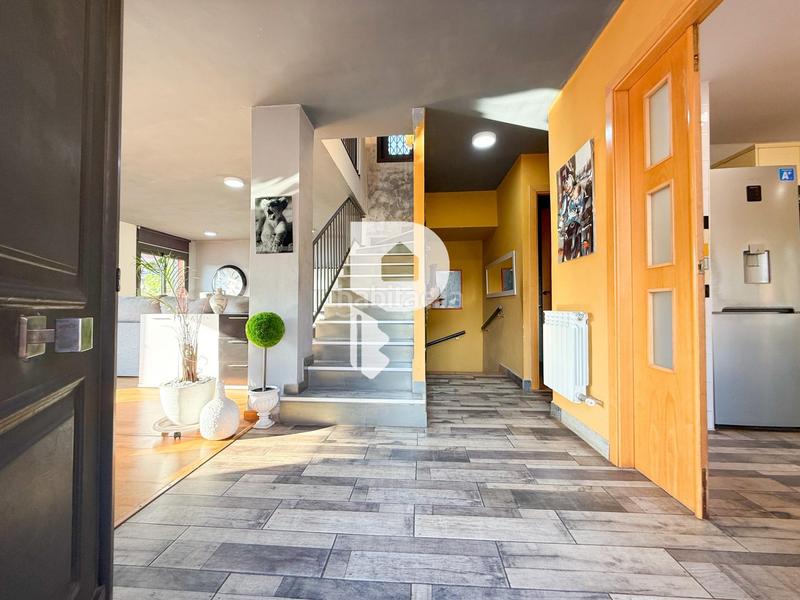 Foto bbf65958-dc2d-4ea3-9c58-d8236ac7f6a8. Chalet avec chauffage parking piscine dans Cervelló