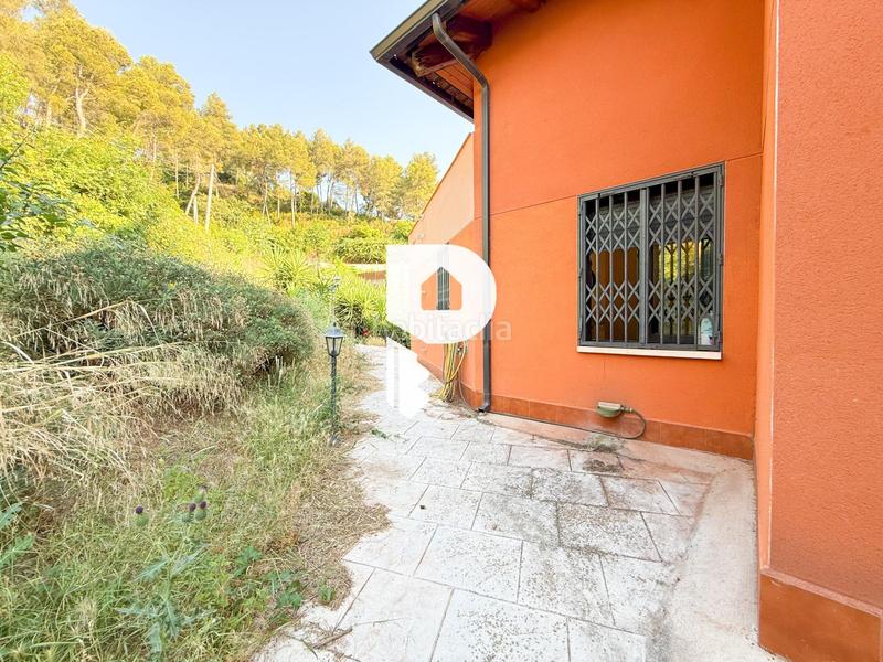 Foto c074e58b-8538-4715-a657-2a797a844ce9. Chalet avec chauffage parking piscine dans Cervelló