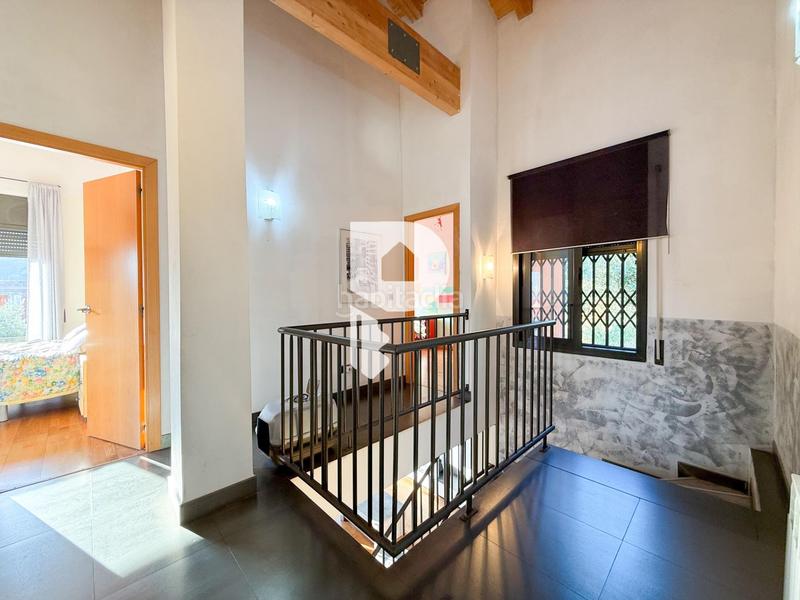 Foto d2fd1bd8-5601-480c-938e-f2909ff332ab. Chalet avec chauffage parking piscine dans Cervelló