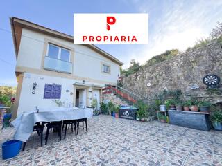 Maison à Olesa de Bonesvalls. Casa con muchas posibilidades