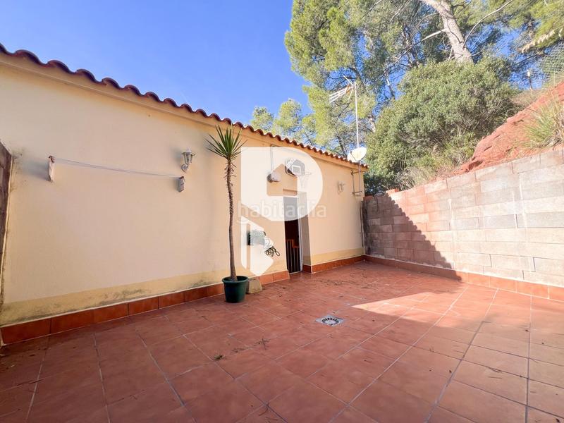 Foto 323d0071-9b69-49c9-b29d-604d01f2cf5e. Casa amb calefacció aparcament a Cervelló