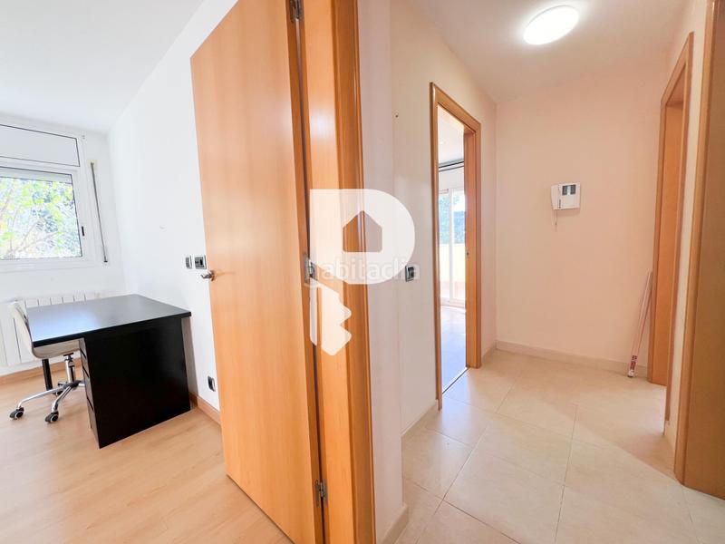 Foto 4433bcf6-10b1-4538-824f-a795d1641afc. Casa amb calefacció aparcament a Cervelló