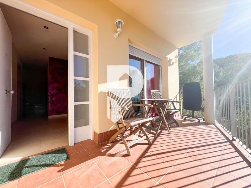 Foto 4793d264-5767-4c91-ad4a-2ad59921e180. Casa amb calefacció aparcament a Cervelló