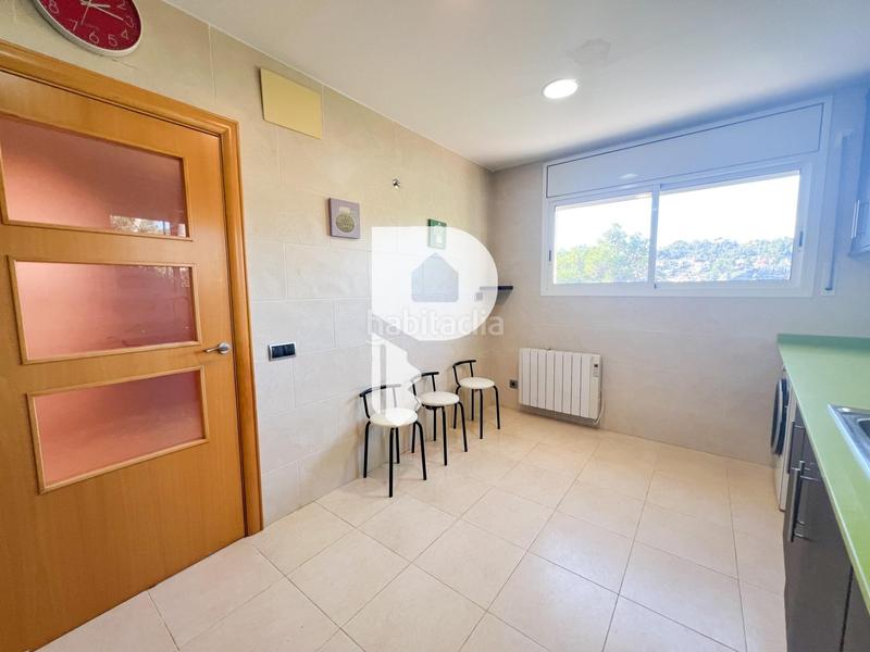 Foto 4adbb61c-5176-4d05-8652-457f0f9476f5. Casa amb calefacció aparcament a Cervelló