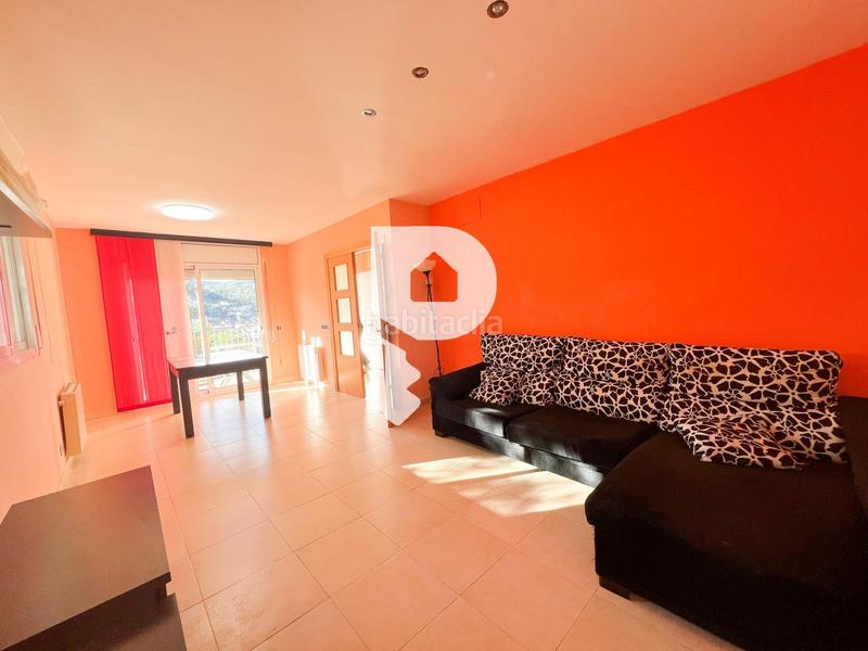 Foto 727641a3-83c6-4952-a0cc-b9f20e445847. Casa amb calefacció aparcament a Cervelló