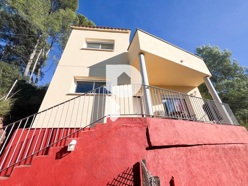 Foto bb134509-026e-4a0d-8595-442ac63972f1. Casa amb calefacció aparcament a Cervelló