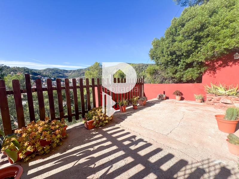 Foto e8e705d8-8cfc-4692-a943-1f413d9d5933. Casa amb calefacció aparcament a Cervelló