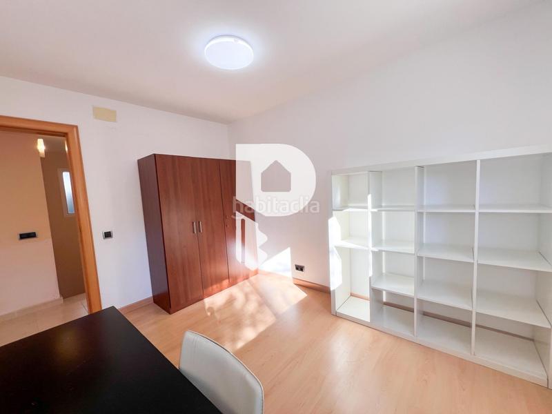 Foto edf1722c-0fda-4090-8227-3fceab96f0f5. Casa amb calefacció aparcament a Cervelló