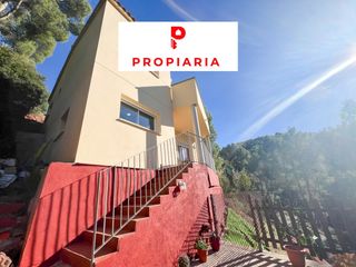 Haus in Carrer sant isidre 11-9. Acogedora casa con parking