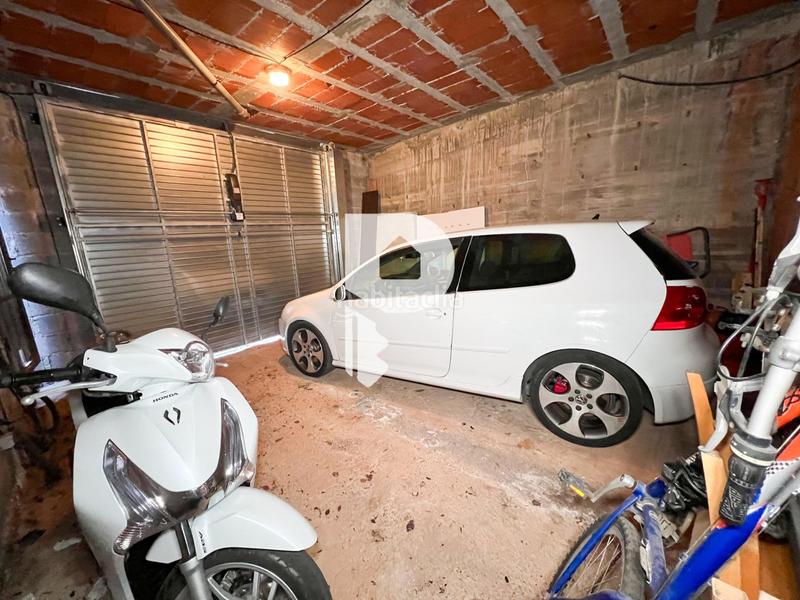 Foto 05d74cb4-ff0a-451d-9824-a7d496360833. Casa amb calefacció a Vallirana