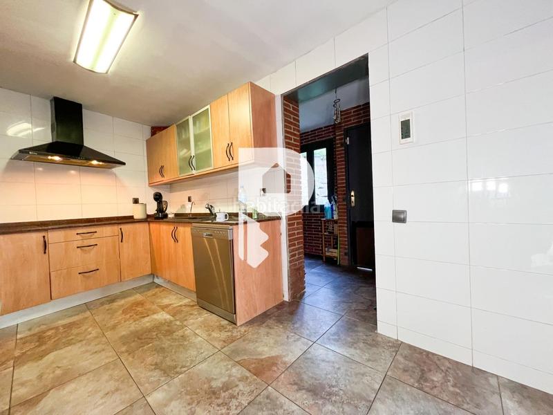 Foto 80a3d427-7e1e-420c-a3dc-f80299dd783b. Casa amb calefacció a Vallirana