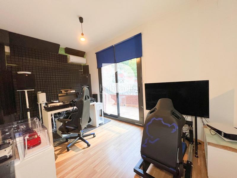 Foto a7f7a532-6cbf-4307-8f71-7e67f8a88ca0. Casa amb calefacció a Vallirana