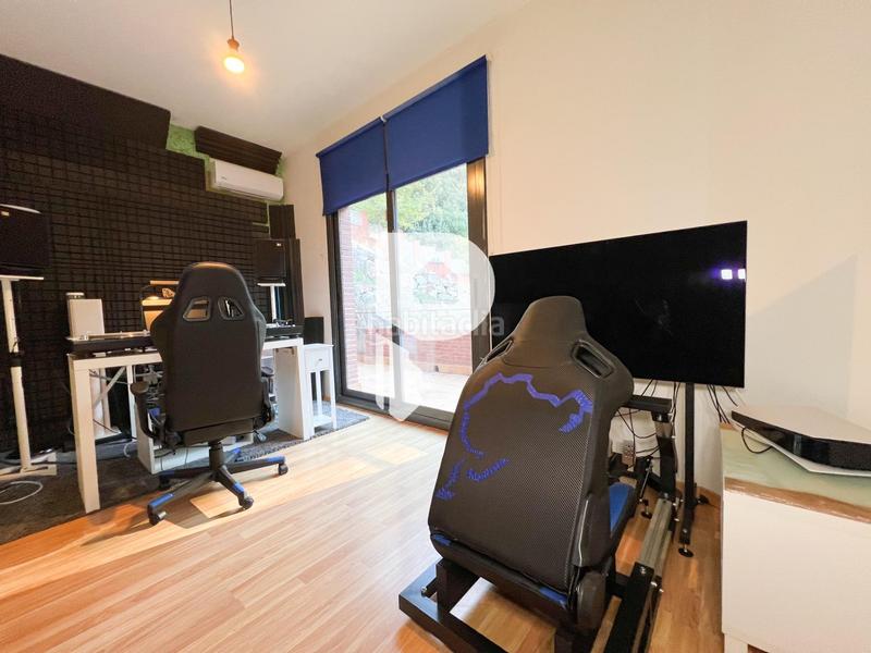 Foto f0b7d99d-66fc-42d7-9931-1893e668336c. Casa amb calefacció a Vallirana