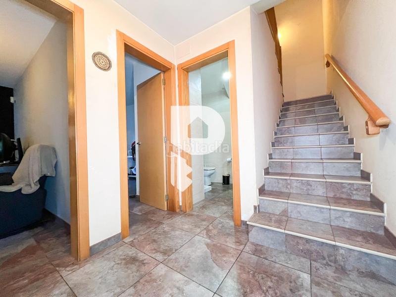 Foto f726ef9a-ccf8-4dca-9fb8-113ebe43c6e4. Casa amb calefacció a Vallirana