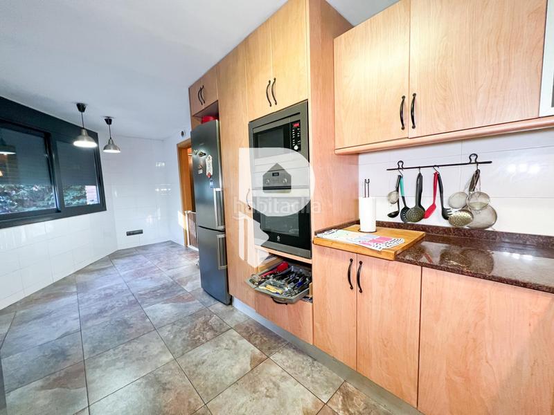 Foto fc33610a-e17c-472e-844c-009b8733ef60. Casa amb calefacció a Vallirana