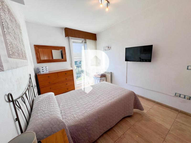 Foto 0123cf13-2616-4fe0-8a1e-22b079b7f7cd. Casa preciosa casa pareada en el centro en Abrera