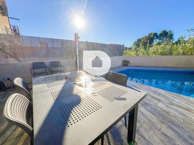 Foto 1a5ced60-cdef-4e62-85b3-9b529b706d0d. Casa preciosa casa pareada en el centro en Abrera