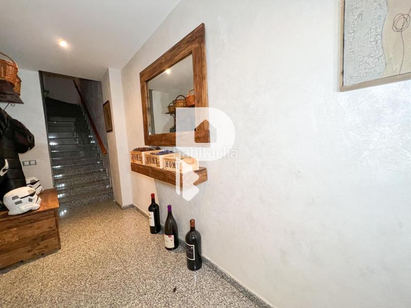 Foto 4a91be26-7c87-4bd6-b1bd-dd4917cf03f3. Casa preciosa casa pareada en el centro en Abrera