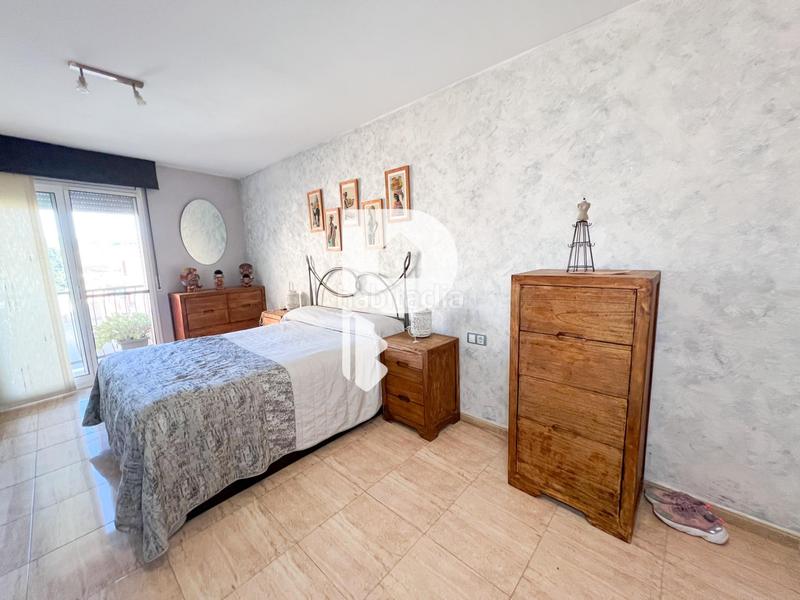 Foto 9744fe4d-2a46-4b2d-88e6-f4fc3505869b. Casa preciosa casa pareada en el centro en Abrera