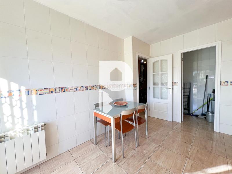 Foto b622c7ed-3295-4d2b-a344-cca4106abf0f. Casa preciosa casa pareada en el centro en Abrera