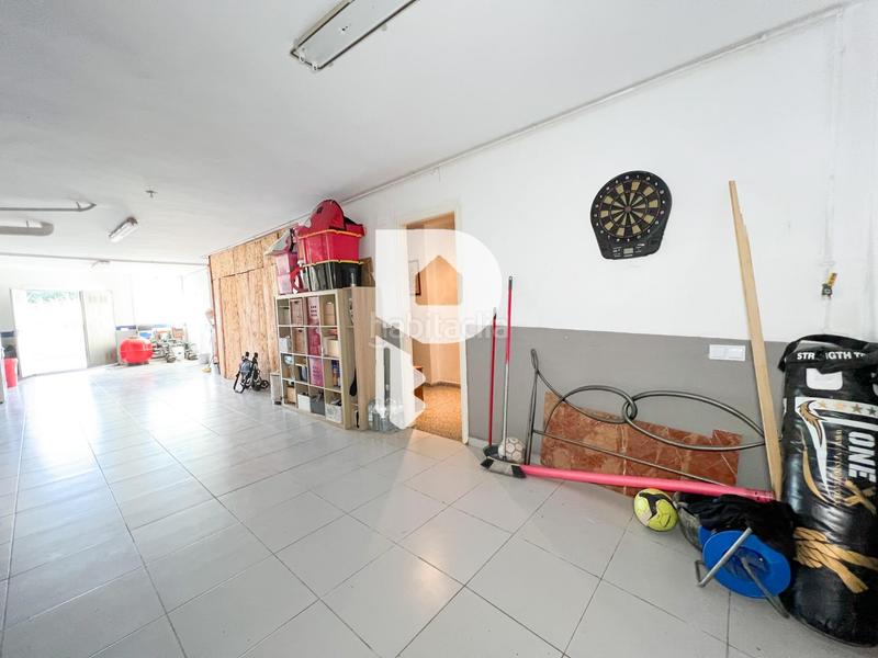 Foto d29954c3-37c6-4e4e-bf3a-84b955e0fd47. Casa preciosa casa pareada en el centro en Abrera