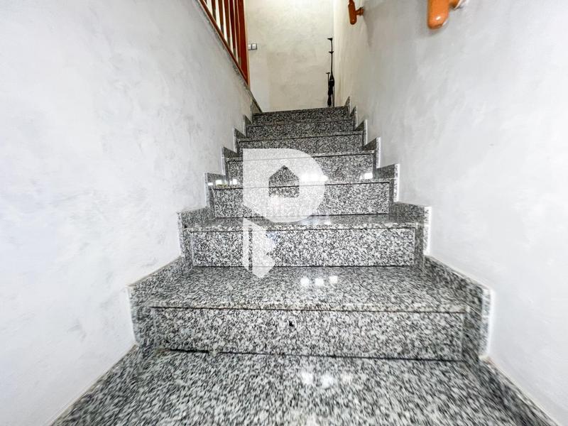 Foto dd5ebb9d-d132-4256-85f2-213353abdfa4. Casa preciosa casa pareada en el centro en Abrera