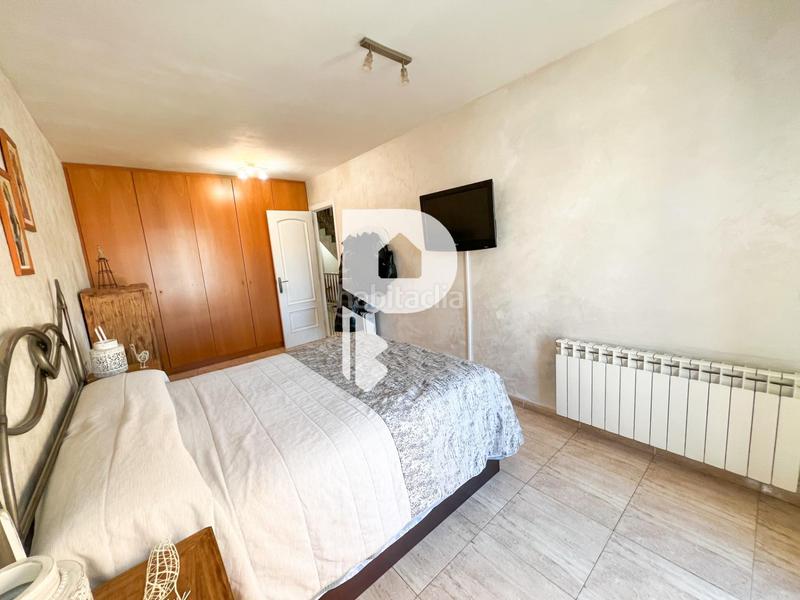 Foto f99f4e60-14ce-422c-8096-9767d9f1cdd5. Casa preciosa casa pareada en el centro en Abrera