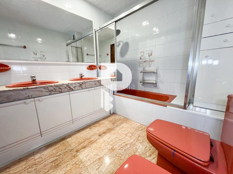 Foto 4316949c-9a03-4ea4-8235-03f1ce1dbbaa. Casa amb calefacció aparcament a Vinyets-Molí Vell Sant Boi de Llobregat