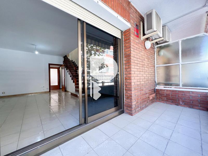 Foto 5cf75fa6-c75b-4bfc-a3e7-e8a17d8889ce. Casa amb calefacció aparcament a Vinyets-Molí Vell Sant Boi de Llobregat