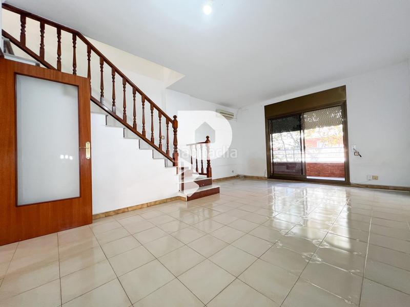 Foto 98964349-d7de-48a9-9a34-e30f67036594. Casa amb calefacció aparcament a Vinyets-Molí Vell Sant Boi de Llobregat