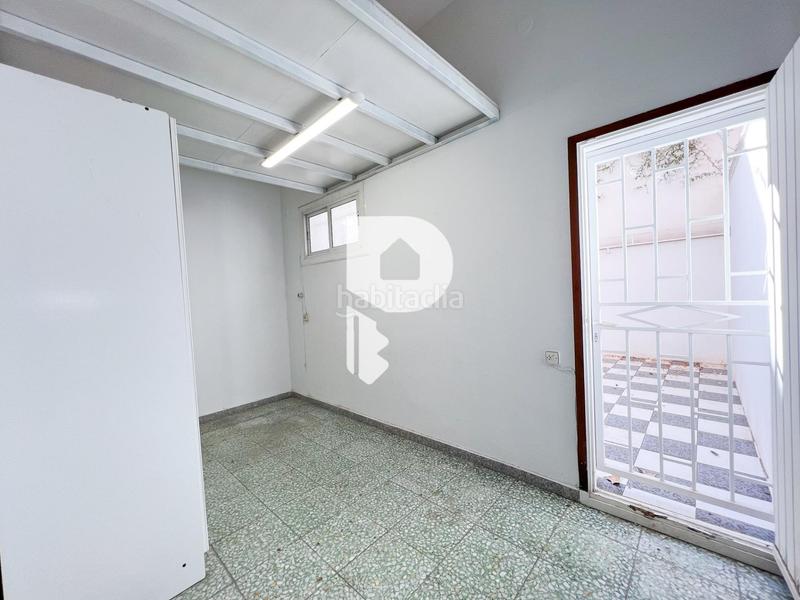 Foto f2459ca2-684f-4e92-8603-7bc948fd78ef. Casa amb calefacció aparcament a Vinyets-Molí Vell Sant Boi de Llobregat